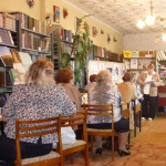 Заседание методического объединения филологов в читальном зале библиотеки